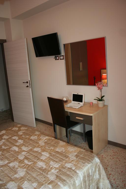Gallery B&B Milazzo Exteriör bild