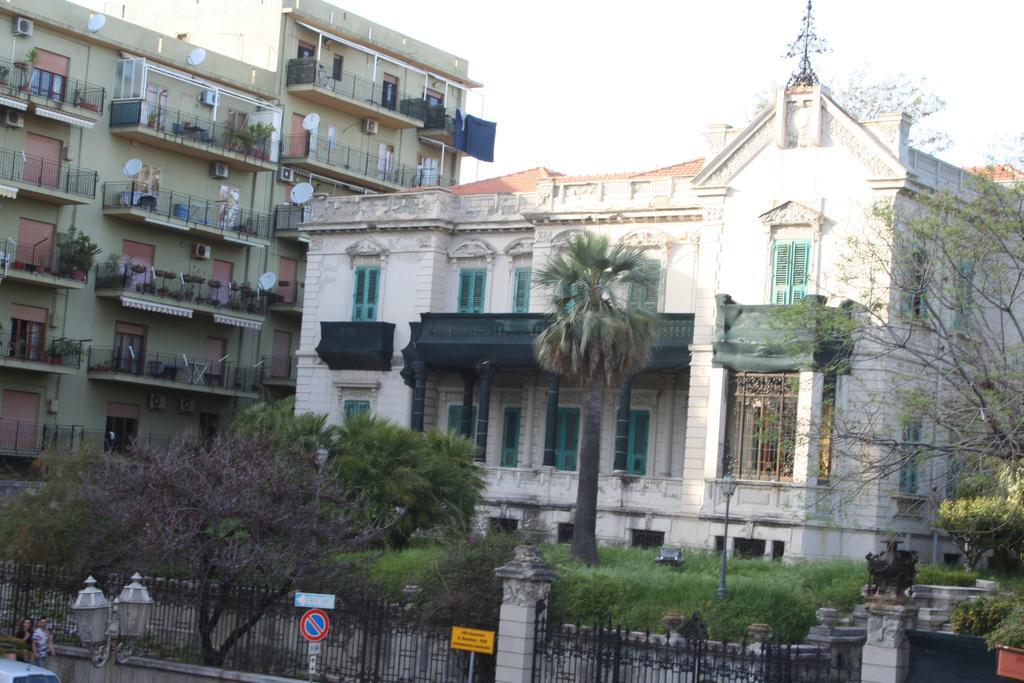 Gallery B&B Milazzo Exteriör bild