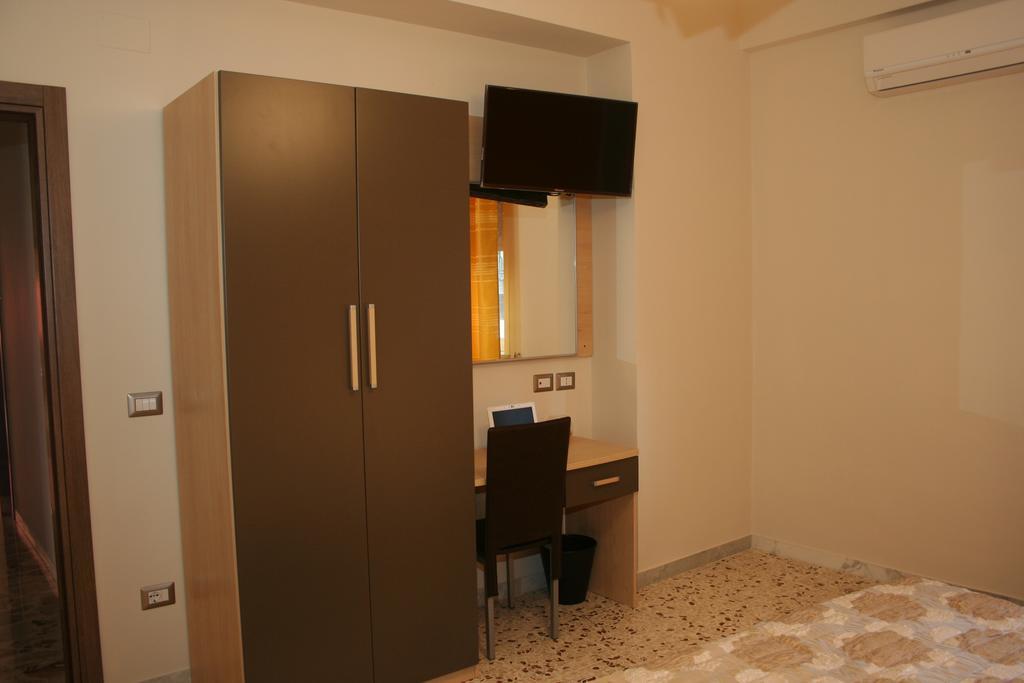 Gallery B&B Milazzo Exteriör bild