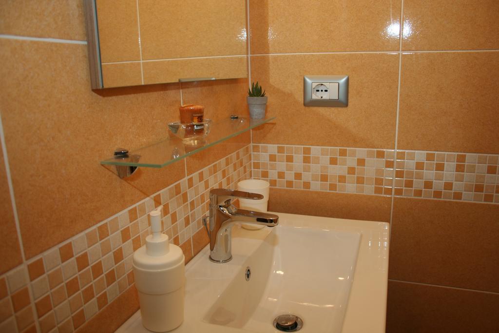 Gallery B&B Milazzo Exteriör bild